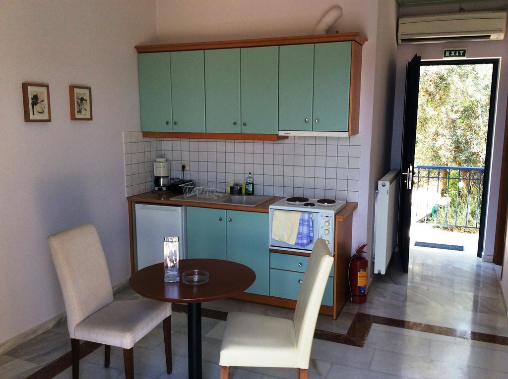 Angelica Villas Hotel Apartments Epidaurus Oda fotoğraf